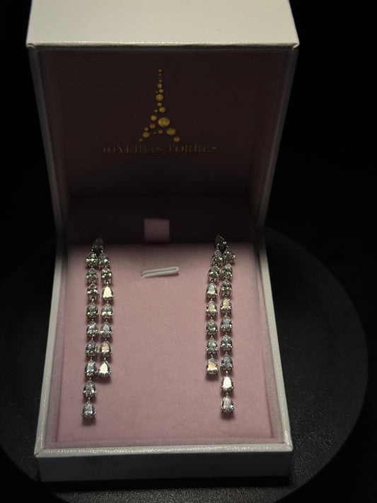 Aretes Colgantes de Diamante Lab Grown 6.80ct en Oro Blanco 14k