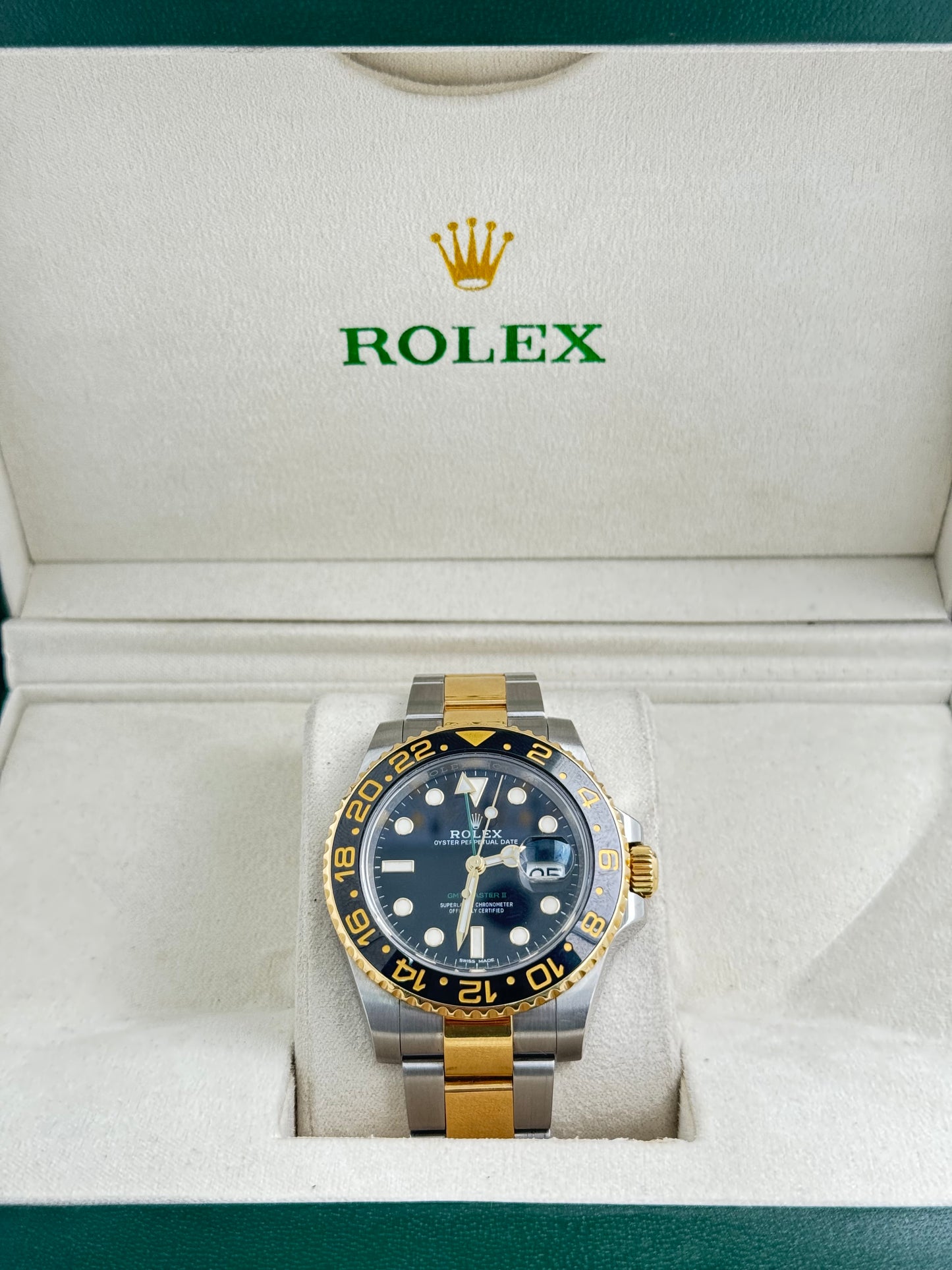 Rolex GMT-Master II “Rolesor” (Acero & Oro Amarillo) – Bisel Negro