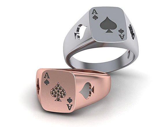 Anillo de Oro 14k con Forma de  Ace Poker y Brillantes Incrustaciones