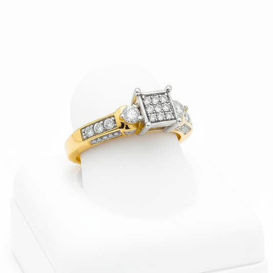 Anillo girado hacia la derecha