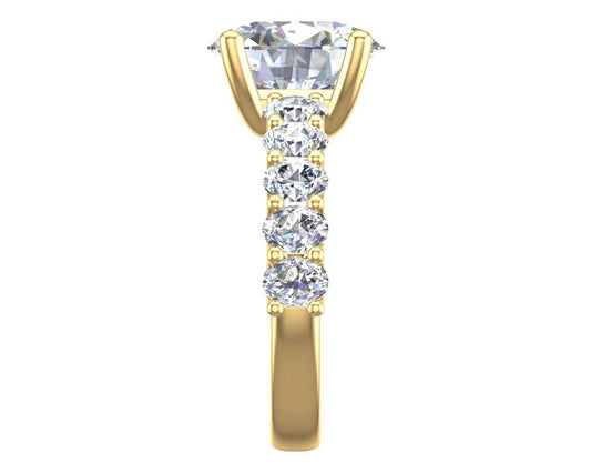 Anillo de Compromiso de Oro con Diamantes Ovaladas