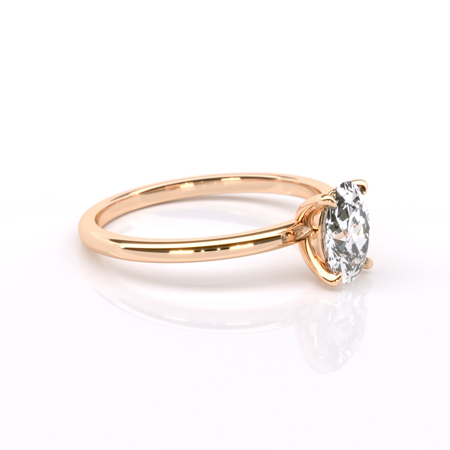 Anillo Solitario De Corte Oval Con Engaste De Cuatro Garras