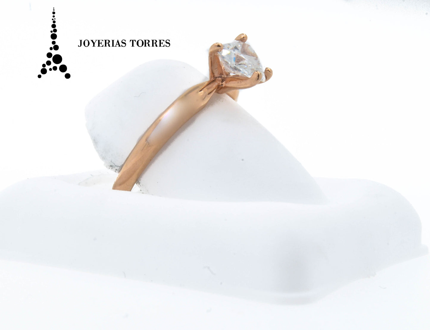 Anillo GIA con diamante en forma de corazón