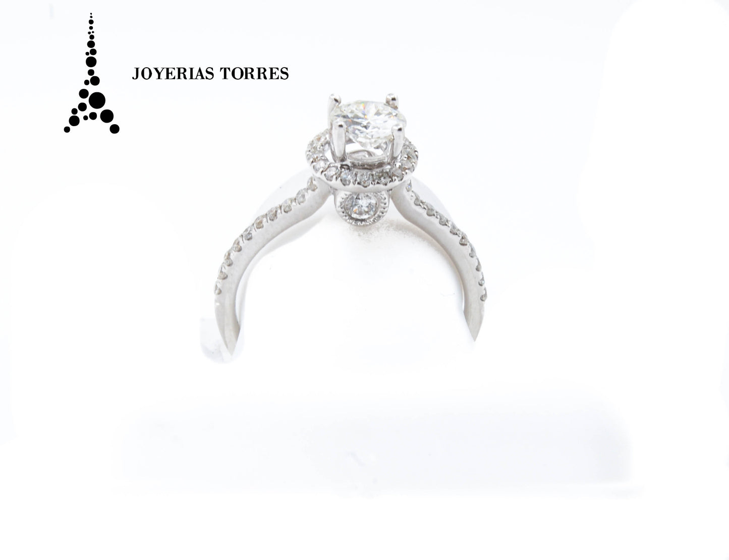 Anillo GIA con diamante en forma brillante
