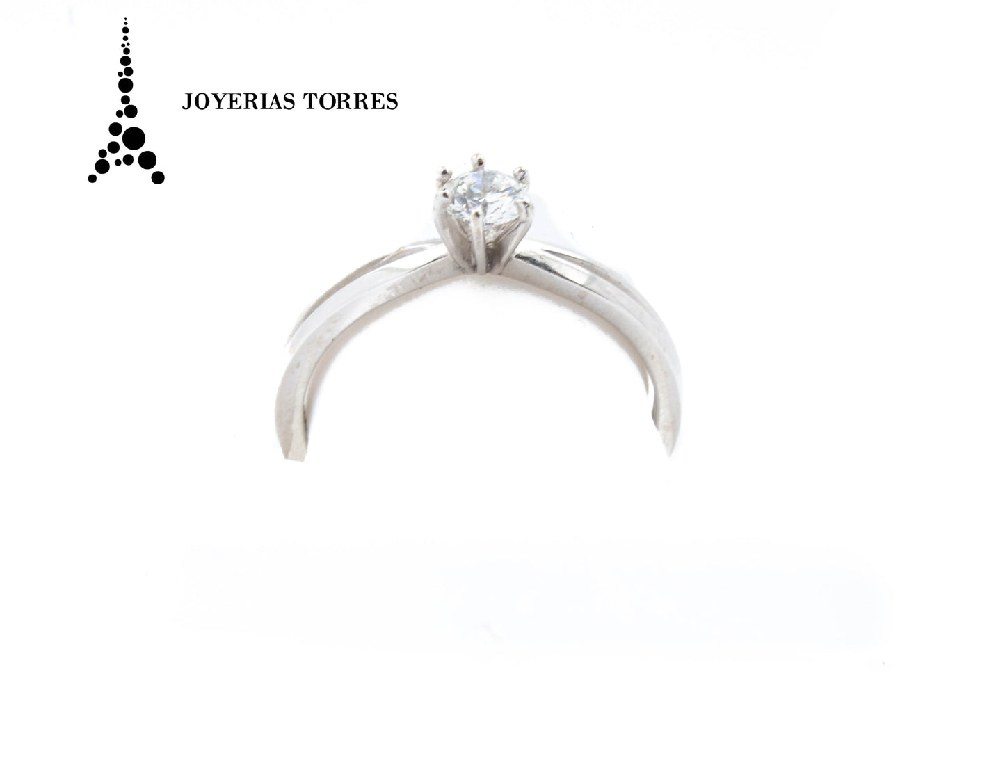 Anillo GIA con diamante en forma brillante