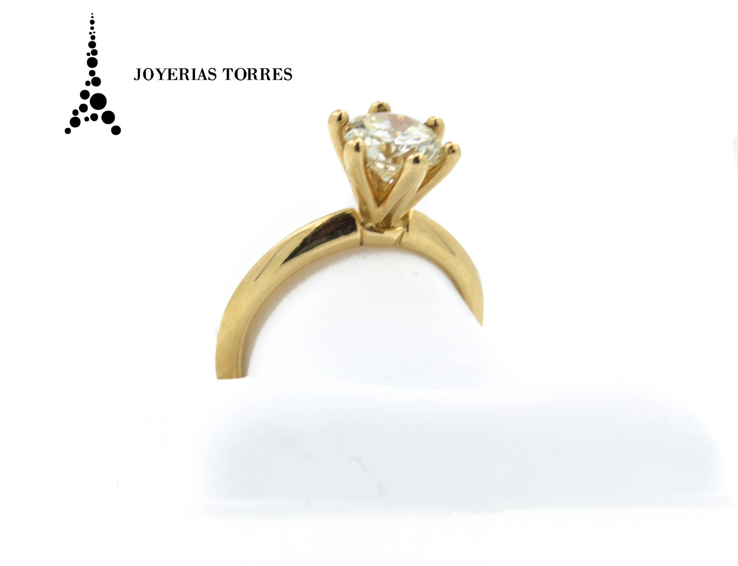 Anillo GIA con diamante en forma brillante