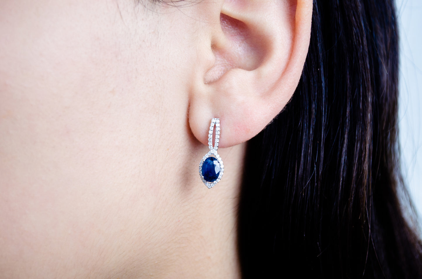 Aretes de oro con Incrustaciones de Diamante