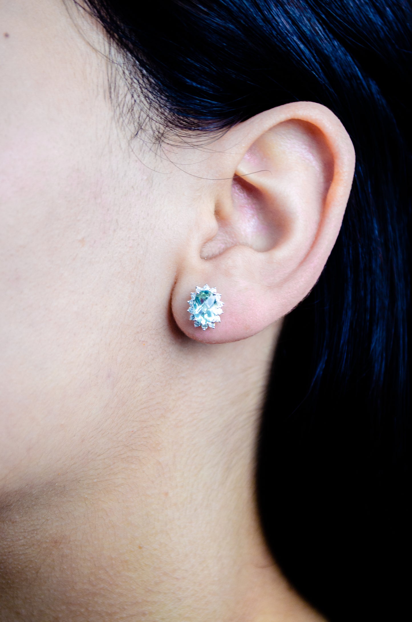 Aretes de oro con Incrustaciones de Diamante