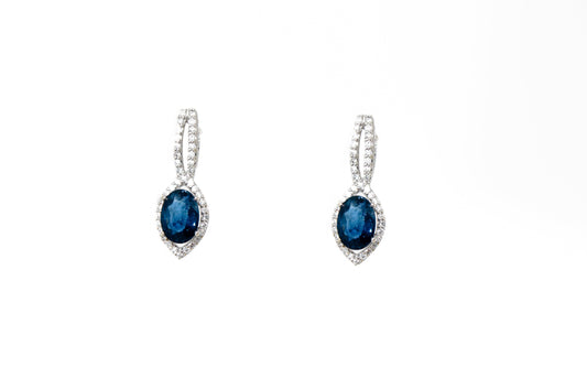 Aretes de oro con Incrustaciones de Diamante