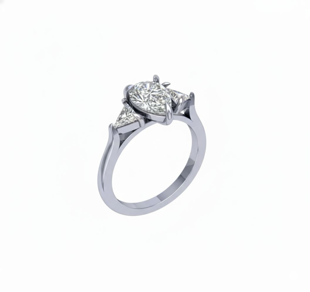 Anillo de Compromiso de 3 Piedras con Diamante Pera y Triángulos Laterales
