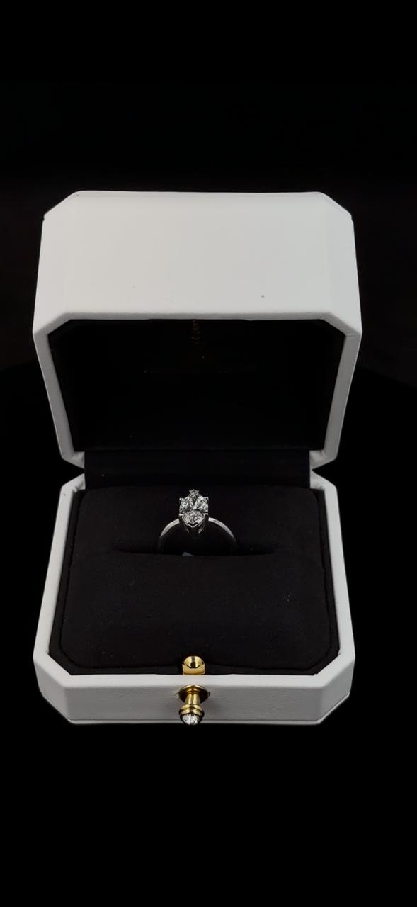 Anillo de compromiso Marquise Brillant 2.01 CTW 14K