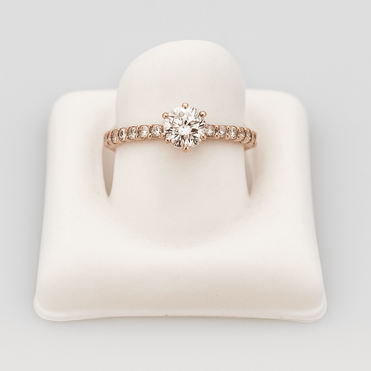 Anillo GIA con diamante Corte Redondo