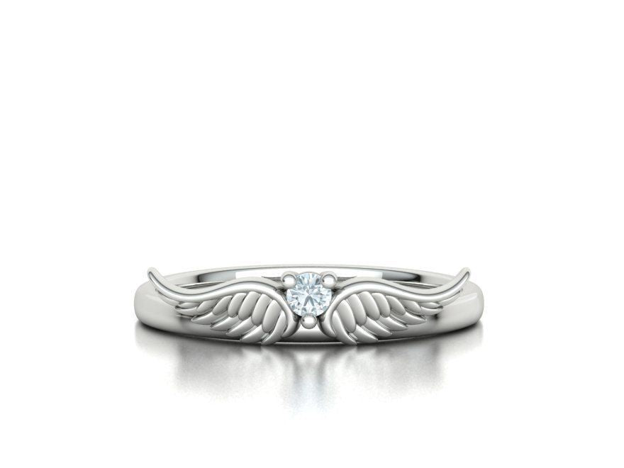 Anillo de alas de diamante