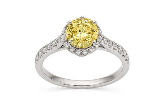 Anillo con Diamante Amarillo - Fondo Blanco