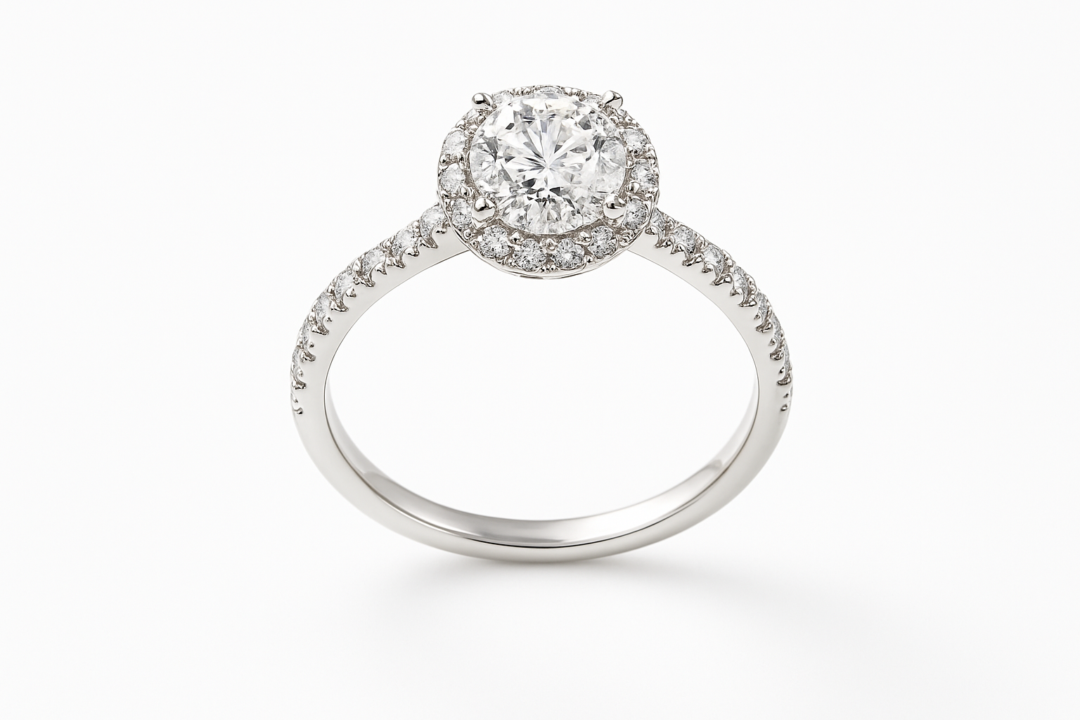 Anillo con Diamante Blanco - Posición Vertical