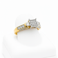 Anillo girado hacia la derecha
