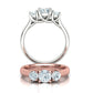 Anillo de Compromiso Trellis Tres Piedras con Aro Comfort Fit de Oro 14k