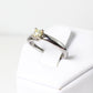Anillo de Compromiso en Oro Blanco 14k con Diamante Central a 4 Uñas