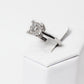Anillo Solitario En Oro Blanco 14k con Montadura a 4 Uñas con Diamantes